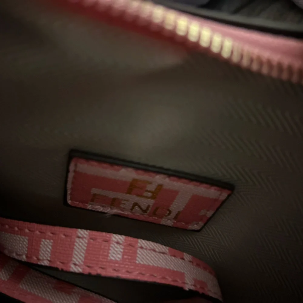 Pink Shoulder Bag - Picture 5 of 5